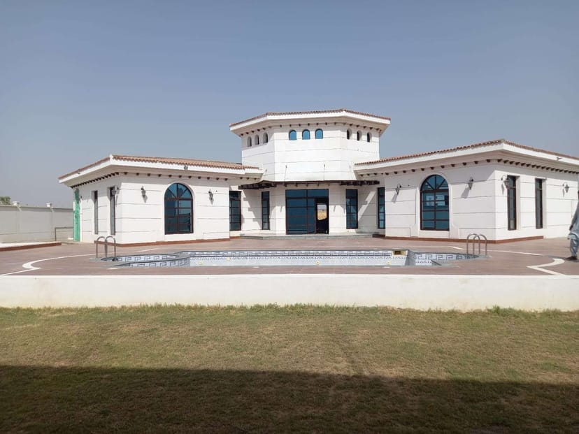 DHA City Farmhouse & Pool